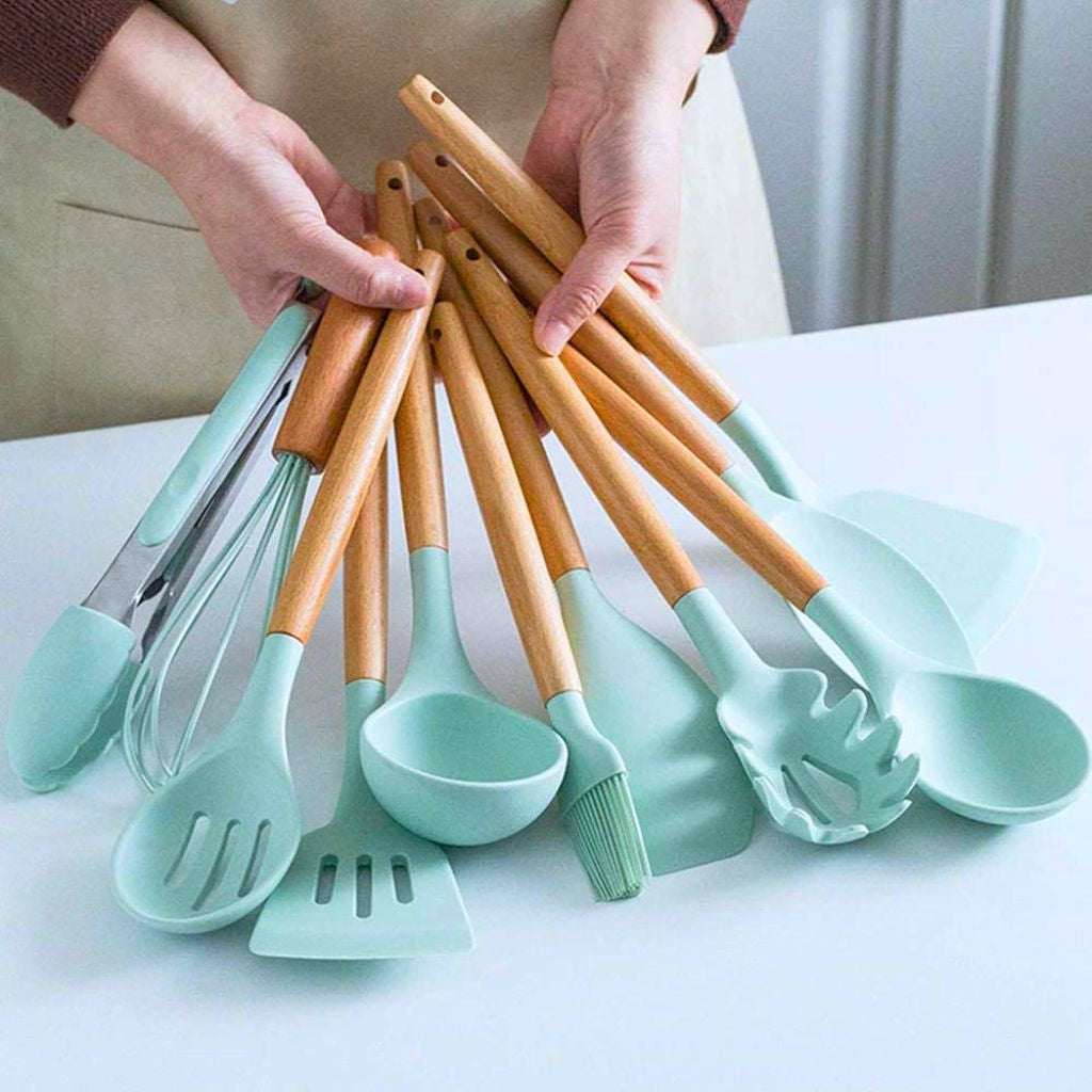 Kit C/12 Utensílios de Silicone + Copo Suporte + Brinde Multiprocessador